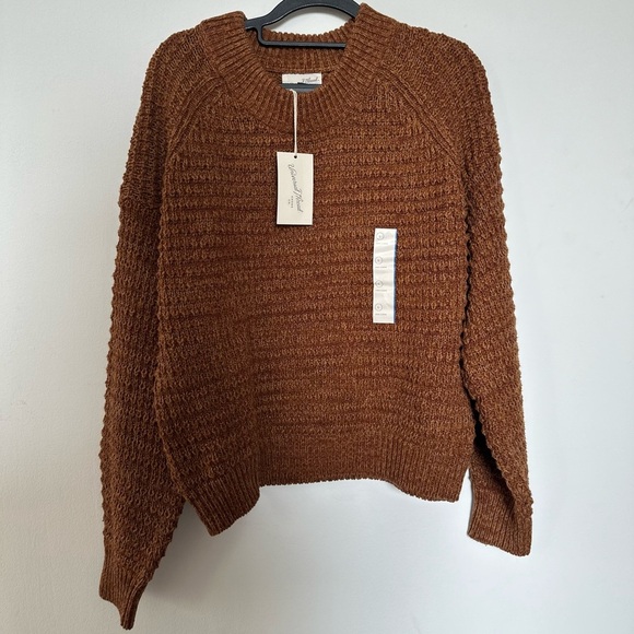 Universal Thread Sweaters - Universal Thread Crew Neck Sweater Brown